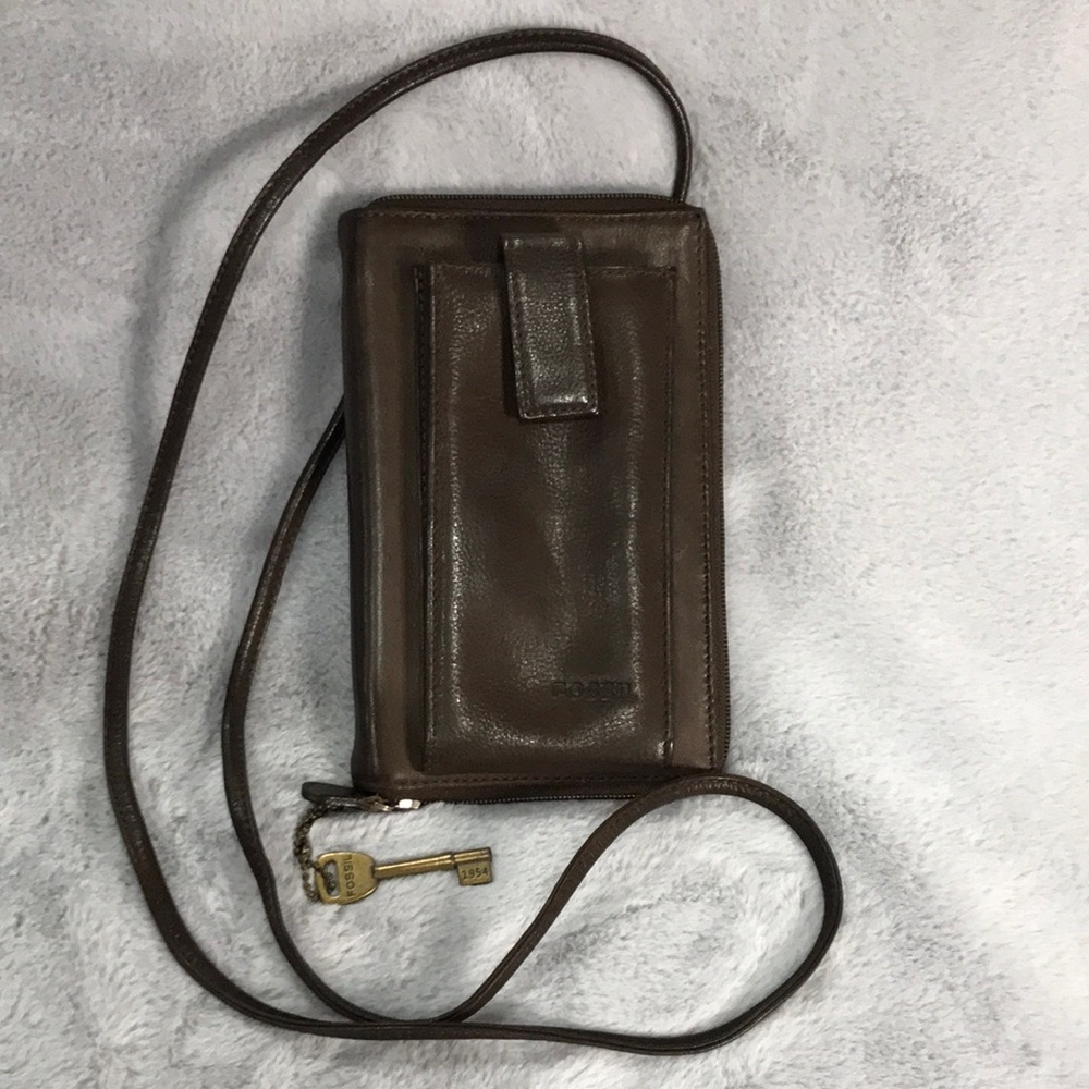 Fossil Brown Leather Crossbody Wallet Organizer w/ Phone Pocket. Fits IPhone.